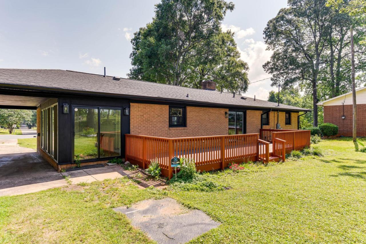 Charming 2 Mi To Downtown! Holiday home *